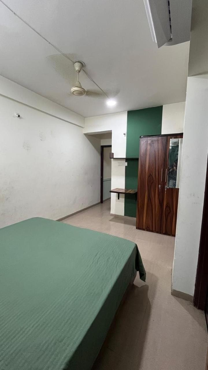 Apartment Comfort & Space Ideal 3bhk For Families Or Friends *