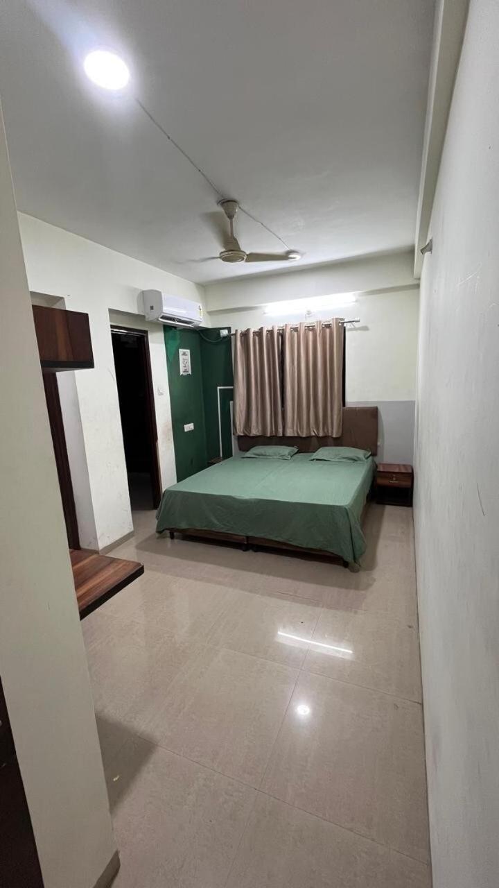 Comfort & Space Ideal 3bhk For Families Or Friends